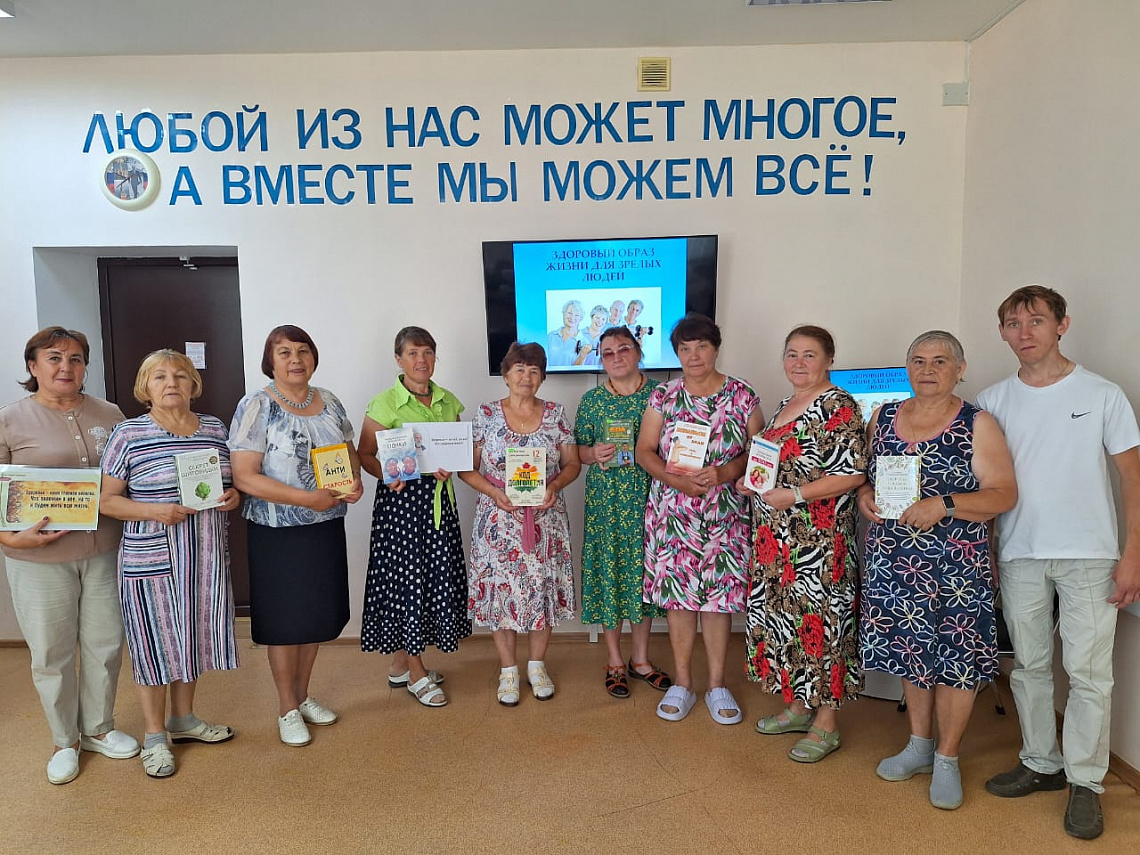 В центральной библиотеке Комсомольского округа состоялся час откровенного разговора с несовершеннолетними.